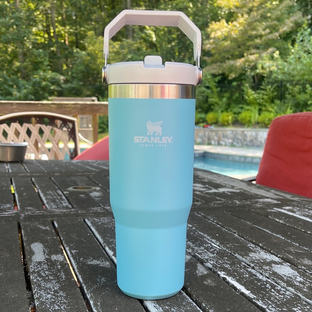 Stanley ice flow 30 OZ tumbler